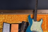 Fender 2022 Custom Shop 61 Stratocaster Heavy Relic Aged Ocean Turquoise over 3 Tone Sunburst.jpg